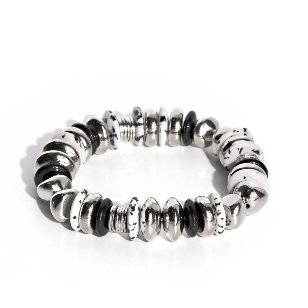 Paparazzi Harmoniously High-End - Black